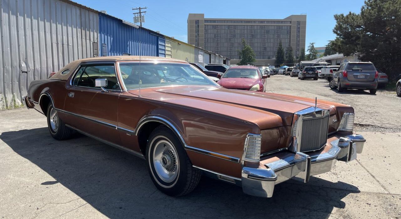 1976 Lincoln Mark